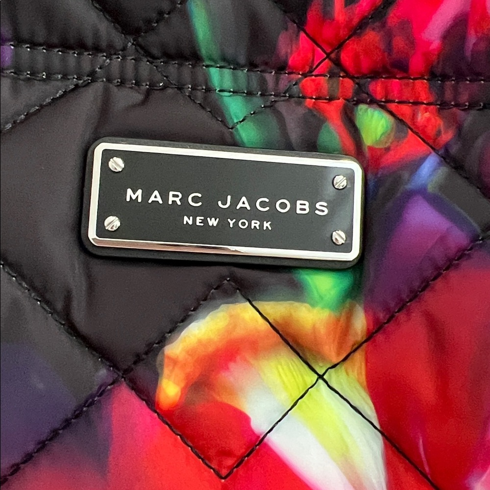 Marc Jacobs, Multicolor Floral Quilted Nylon Tote Bag, STUNNING - Picture 9 of 10